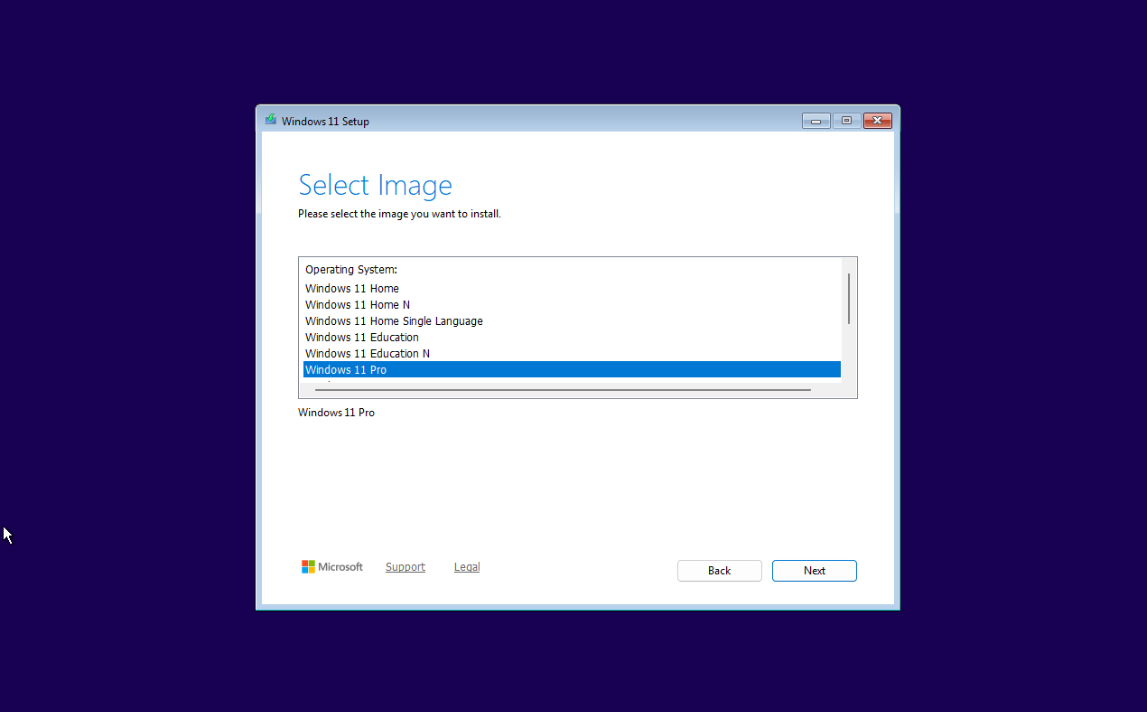 Windows 11 setup with Windows 11 Pro selected